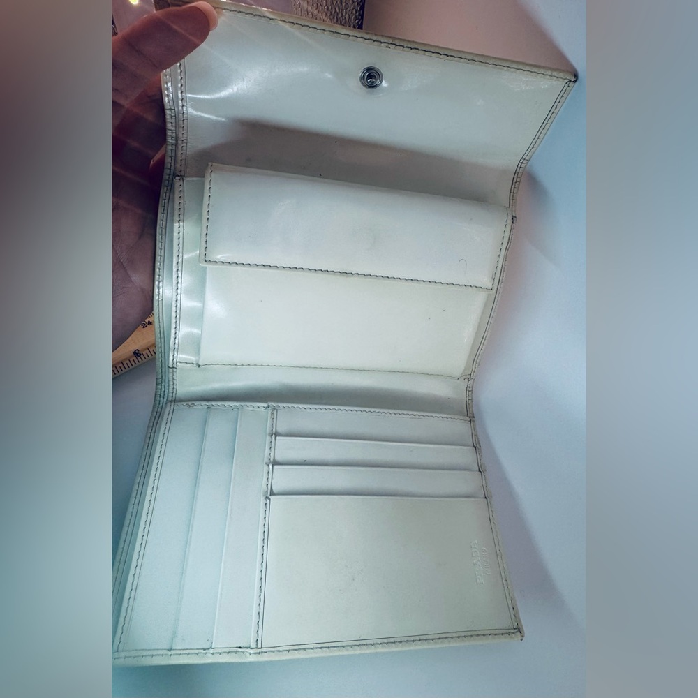 Prada Wallet Spazzolato Bianco Patent Leather Original COA 1997 Vintage Prada - Picture 3 of 16